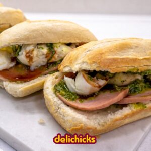 Sanduchitos con pesto casero y salchichón cervecero
